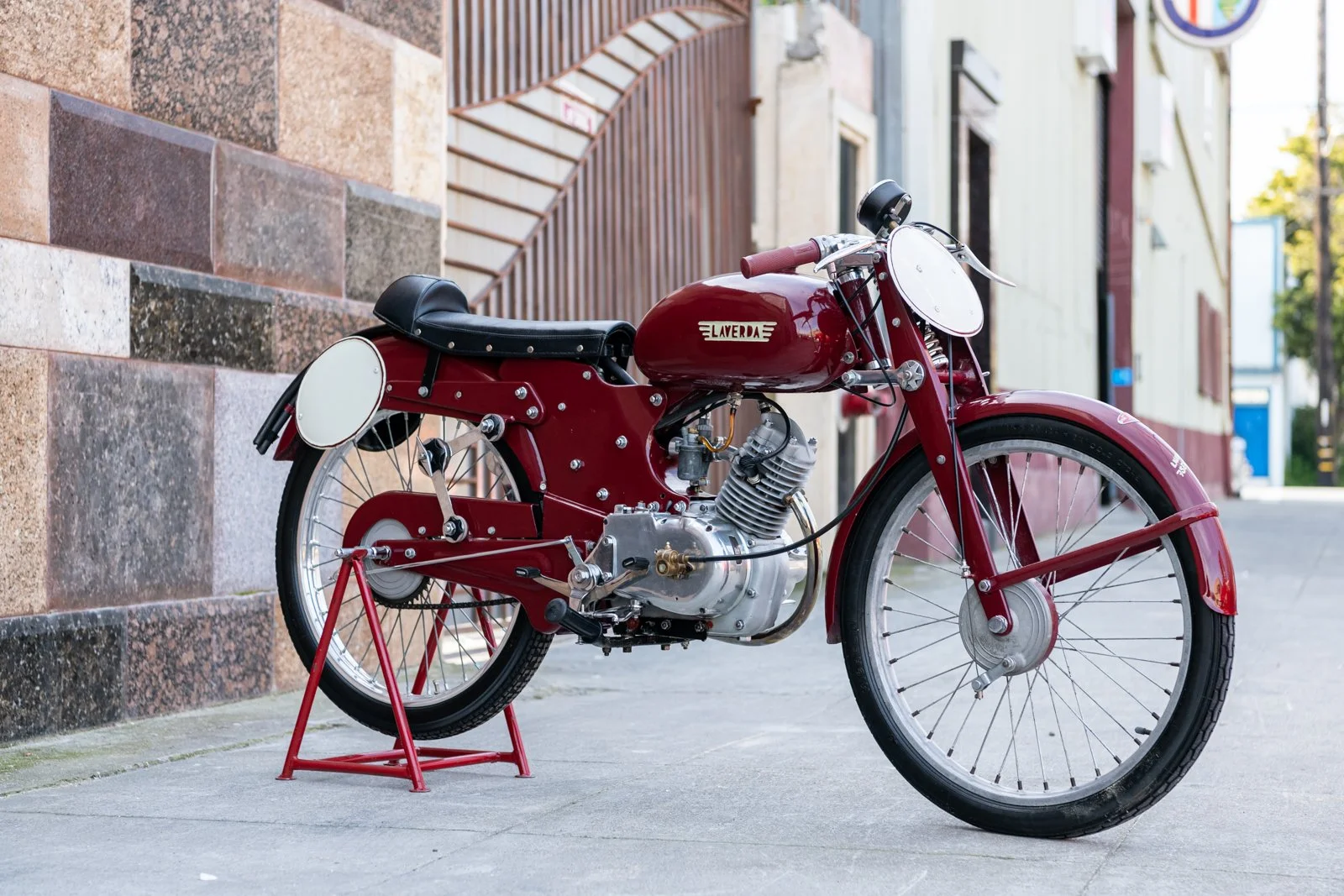 リバランスデオ 1952 Laverda 75 “Tarantina” Replica (D265) — Bello Moto SF